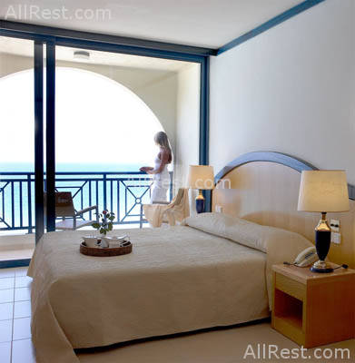 The Ixian Grand Hotel 14